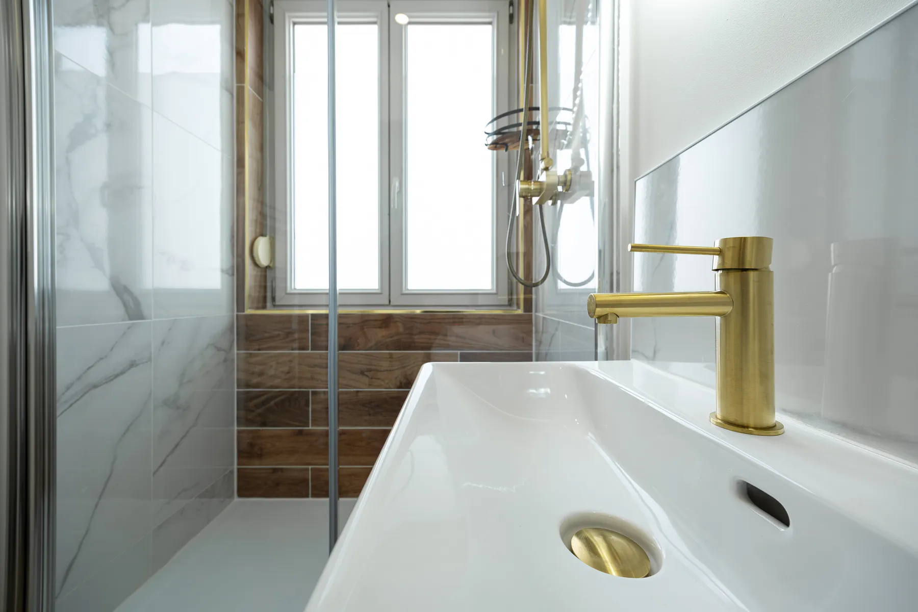 Avant / après de la salle de bain de l'appartement Chanzy au Mans - après