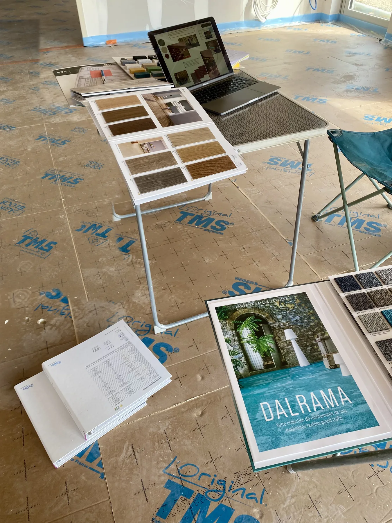 Aménagement de bureaux professionnels à Yvré-l'Évêque par LD Interior Design - vue 3