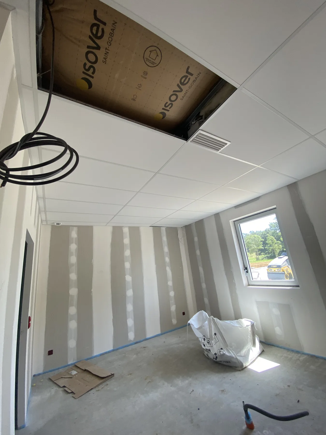 Aménagement de bureaux professionnels à Yvré-l'Évêque par LD Interior Design - vue 5