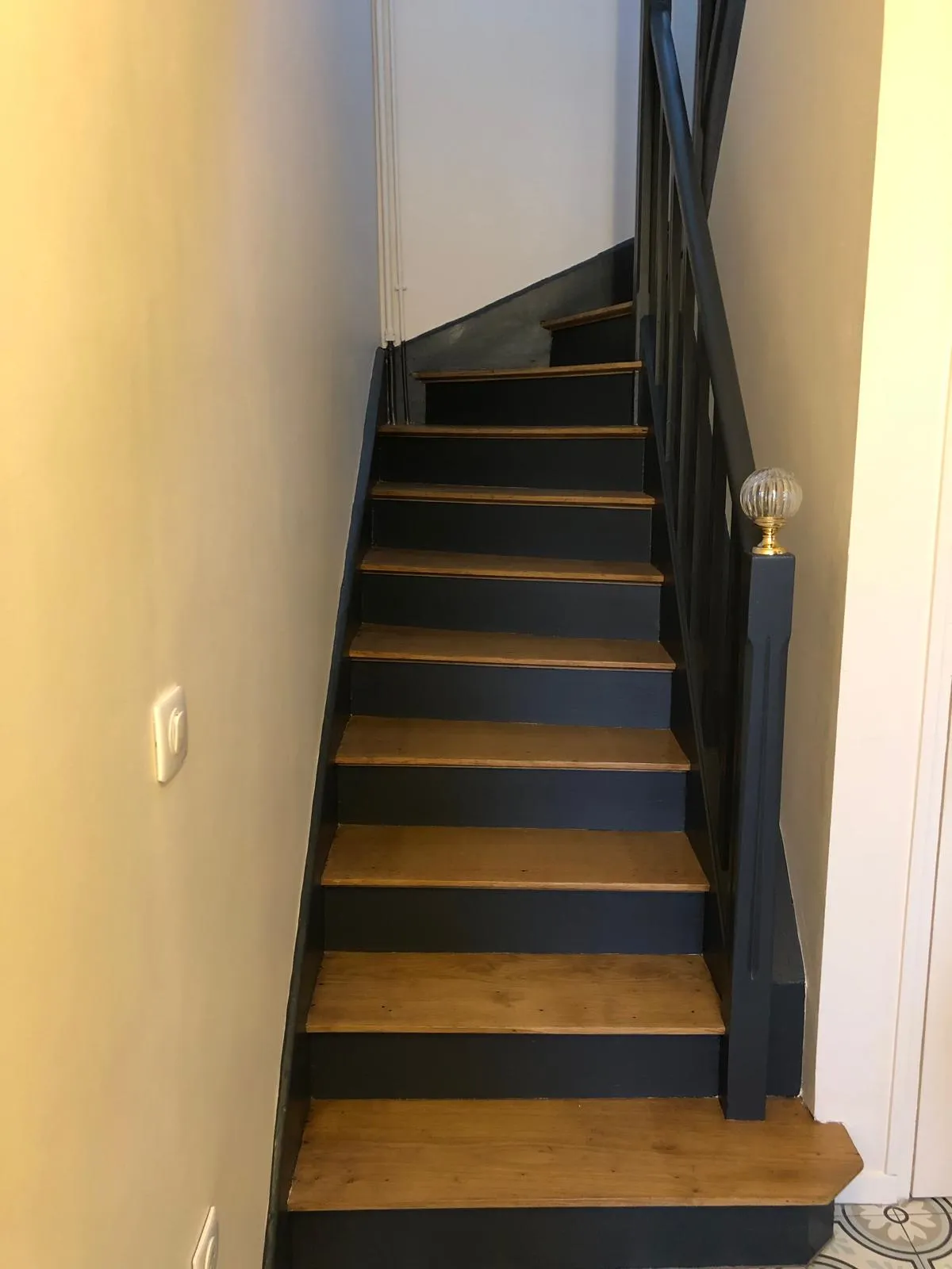 Avant / après de la rénovation d'un escalier au Mans - après