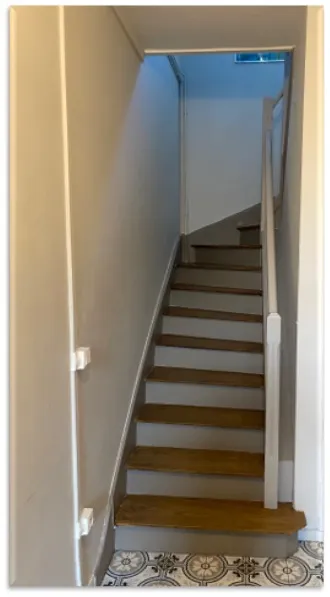 Avant / après de la rénovation d'un escalier au Mans - avant